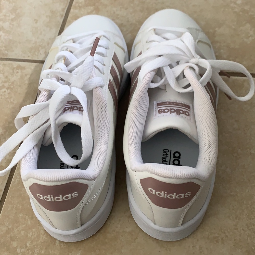 Adidas sneakers - Picture 3 of 4